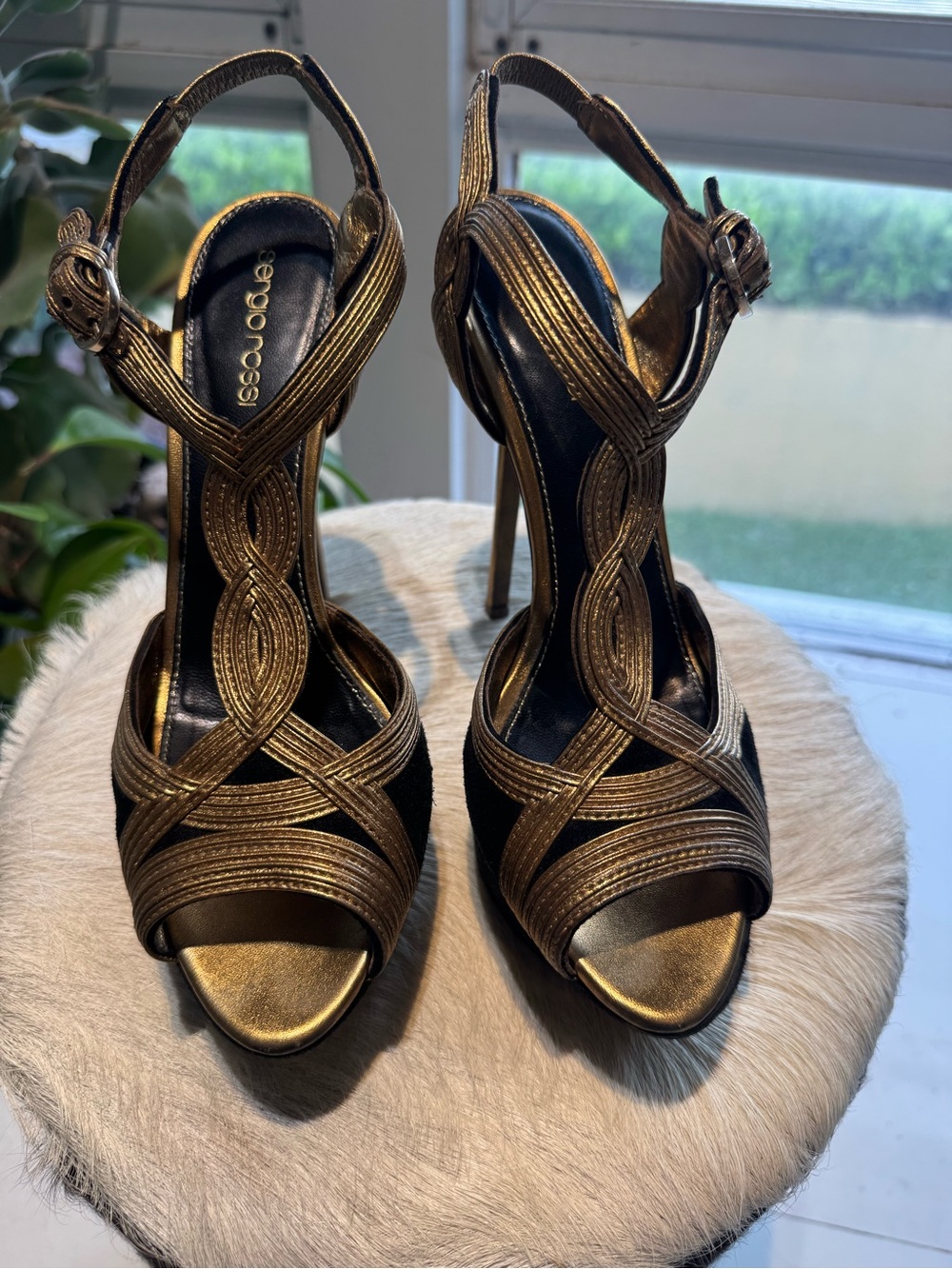 Sergio Rossi Metallic Bronze/Gold Strappy Stiletto Sandals Size 39